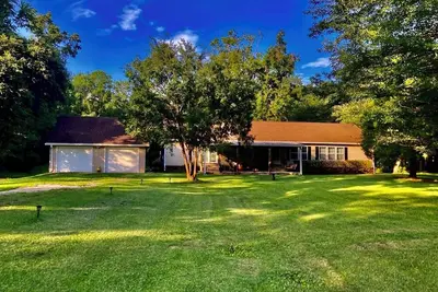 Image de 14-Acre Scenic Home in Low County of Wadmalaw Island w/ Private Par 3 Golf Hole