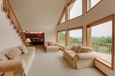 Image de Gordonsville Retreat: Deck w/ Spectacular Views!