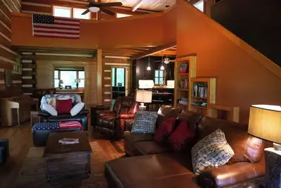 Image de The Lodge at Thunder Sound Studios