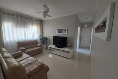 Image de Apartamento na Praia Enseada - Apê Luz Guarujá - 2 Quadras da Praia