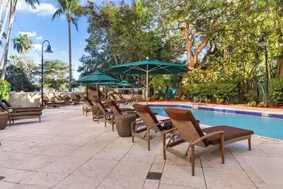 Image de Two 2br Suites near Miami International Airport and Dinner Key Marina!