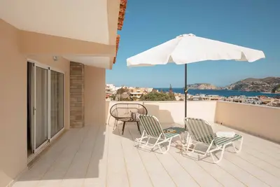 Image de Appartement \"Villa Melenia 2\" avec vue sur la mer, Wi-Fi et climatisation