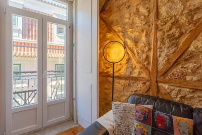 Image de Chiado 4br | A/C, Balcony, Parking & Monuments
