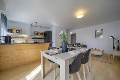 Image de Agréable Appartement idéalement situé au pied du tramway