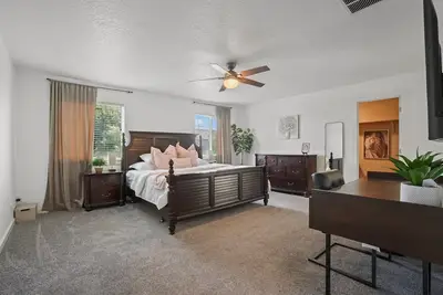 Image de Silver River Retreat Large Home! Community Pool