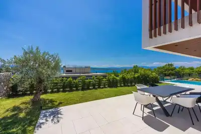 Image de Appartement de vacances Crikvenica pour 2 - 8 personnes avec 4 chambres à coucher - Appartement de v