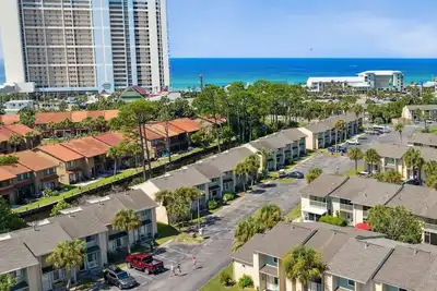 Image de \"Paradise Seas #108\" 2 bedroom-Sleeps 6
