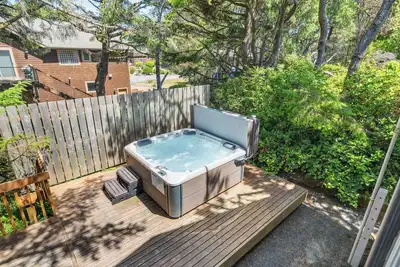 Image de Second Wind Mca#187Hot tub, 1/4 block to beach access, Dogs Ok, Gas Fireplace