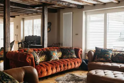Image de Adorable. Within Historic City Walls, Lavish, Sumptuous but also modern. Parking