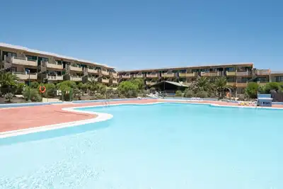 Image de Évadez-vous dans la Maison Bleue sur une Île de Rêve