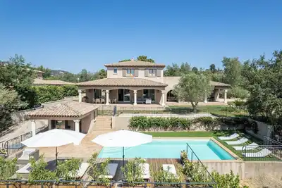 Image de Villa Magri\nSplendide villa avec piscine privée à 800 m de la plage de Grimaud