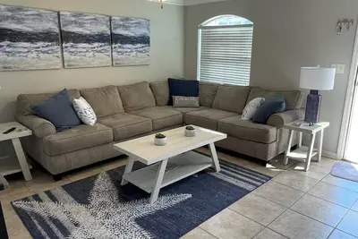 Image de Beach Poynt ~ a relaxing 4bd/2ba Townhome in beautiful Mexico Beach, Fl.