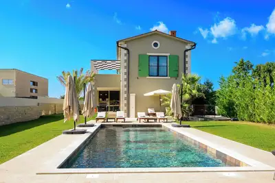 Image de Villa Linnelle- Rovinj: saltwater pool and seaview!