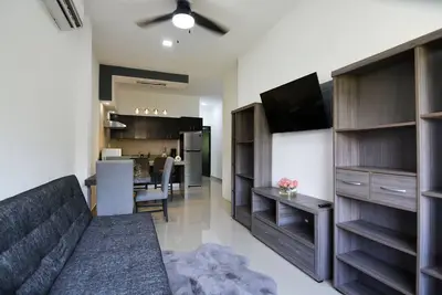 Image de Condo near Gourmet District + Pool 1bd Unit 4