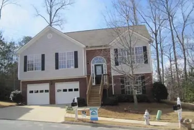 Image de Kennesaw- Cozy Furnished Rental-Rent One or All 3 Bedrooms