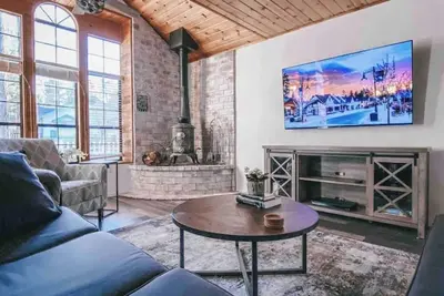 Image de Blue Mountain Cottage dog & kid friendly, hot tub