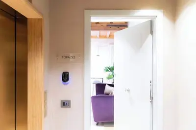 Image de Topaz Gardi Luxury Apartments\n