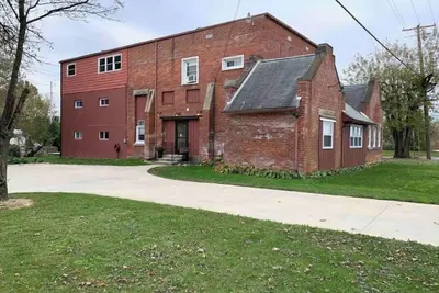 Image de Modern Oasis in Historic 1 Br Apt