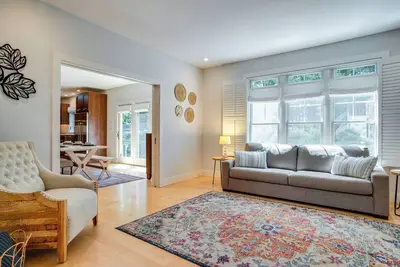 Image de Cape Cod Vacation Rental w\/ Outdoor Oasis