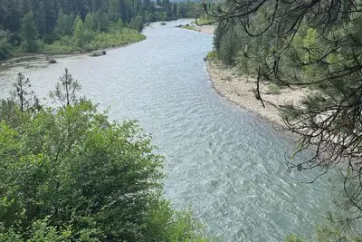 Image de Stunning South Fork Cabin with view to remember!