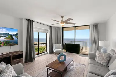 Image de 🌅 Chambre #501 – Renovated Corner Unit with Gulf Front Views