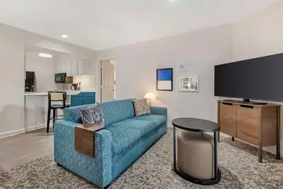 Image de Spacious Good-Value Accommodation! 2 Comfortable Units, Free Parking
