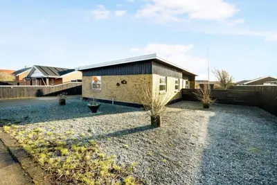 Image de \"Falk\" - 900m from the sea by Interhome
