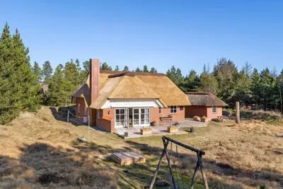 \"Harpa\" - 2. 5km from the sea by Interhome