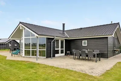 Image de \"Finja\" - 500m from the sea by Interhome