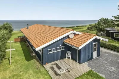 Image de \"Elfi\" - 30m from the sea by Interhome