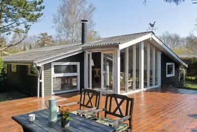 Image de \"Gisella\" - 200m from the sea by Interhome