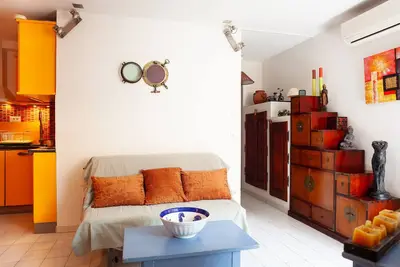 Image de Appartement au Cœur de Bandol – Proche Plages et Commerces