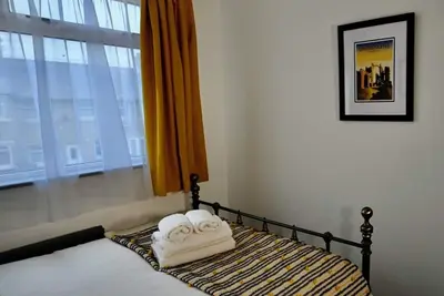 Image de Homely 3 bed, free parking & Wi-fi