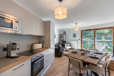 Image de Appartement récent, proche des pistes avec balcon et parking à Courchevel