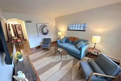 Image de Urban South City Retreat by StayLage