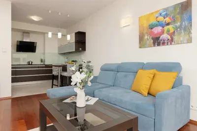 Image de Powstańców Śląskich 89b | Apartment | Parking