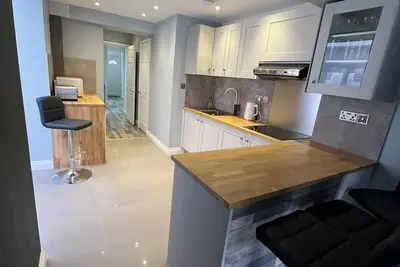 Image de 7bedroom House, 3bathroom, Kitchen, 2living Room, Dining Room Smoke Room, Garden