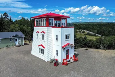 Image de Unique Lighthouse with amazing views of the Bay of Fundy- Hot Tub
