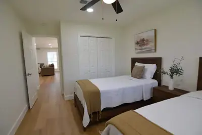 Image de Delux Water District Duplex minutes away from Nasa, Kemah boardwalk, fishing areas