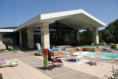 Image de Maison Nature, Relaxation, Design, Spa de nage, Jacuzzi, Écran cinéma