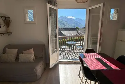 Image de Joli 2 Pièces, vue montagne et piscine couverte