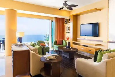 Image de Mountain Serenity: Your Private 3-Bedroom Sanctuary at Garza Blanca Resort!