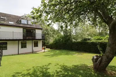Hillcroft, family friendly, with a garden in Kenilworth