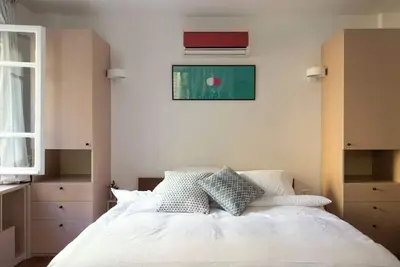 Image de Homey Perfectly Located Studio, 24/7 Power