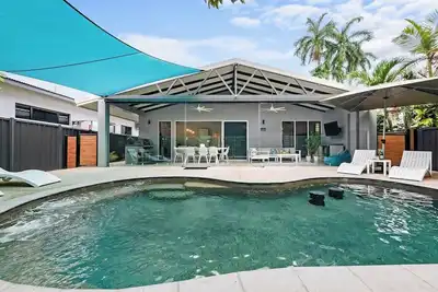 Image de Gardens Villa A Sumptuous Poolside Family Oasis