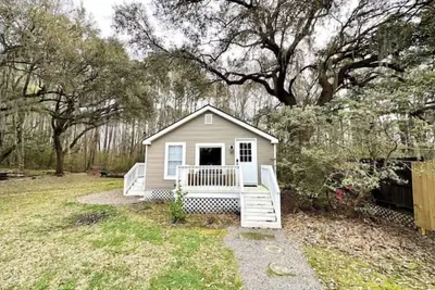 Image de Private Coastal Cottage on James Island