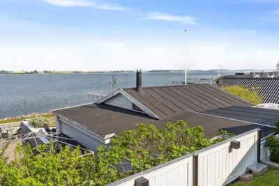 Image de \"Tameka\" - 10m to the inlet by Interhome