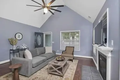 Image de Spacious 4br with Loft Bedroom