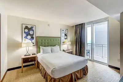 Image de Endless Fun at Your Doorstep! Swimming Pool, Full Kitchen, Ocean View!