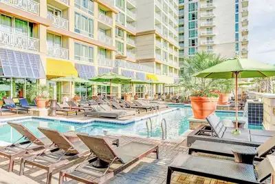 Image de Where Beach Memories Begin! Fully-equipped Kitchen, Swimming Pool, Ocean Front!